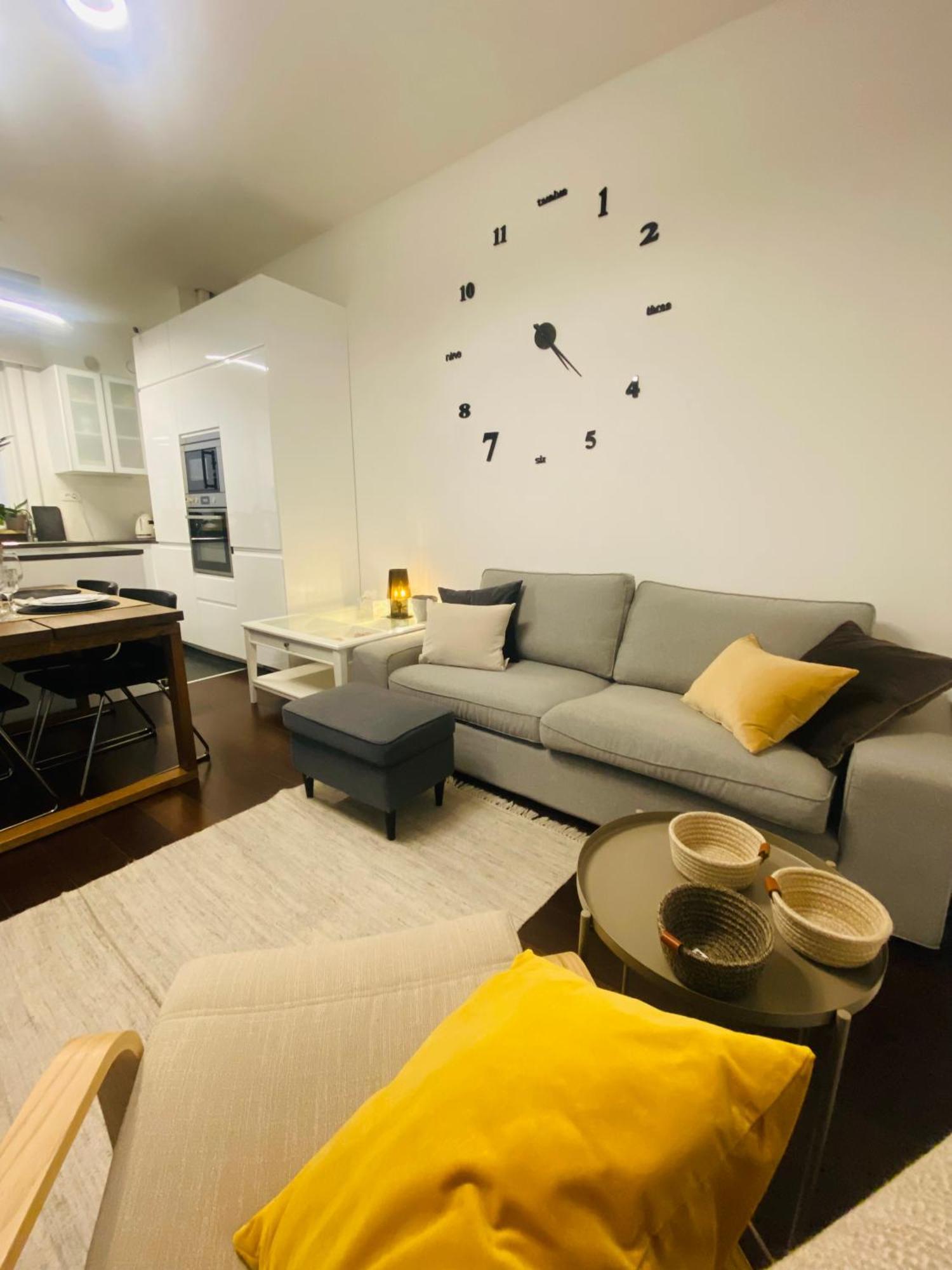 Central Apartment And Parking Vérone Extérieur photo